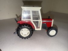 Britains Massey Ferguson MF