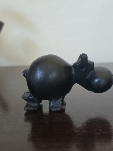 Small carved wooden hippo - small,