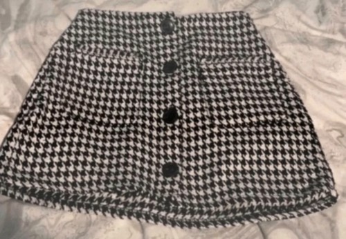 Girls black and white dogtooth
