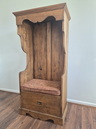 Antique farmhouse pine - an,