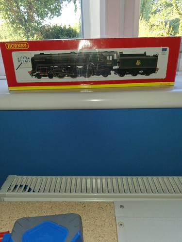 Hornby r2619 britannia - hornby,