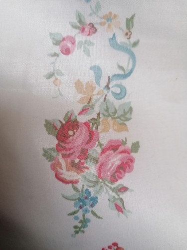 Laura ashley isis - laura,
