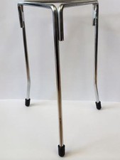LABORATORY TRIPOD STAND