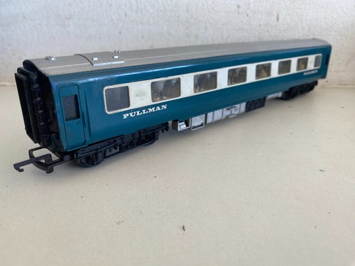 Triang r426 unusual greener - triang,