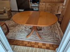 Sutcliffe 944 dining table