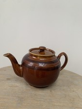 Tienshan Basics Teapot- 'Brown Betty' ceramic teapot- Decorative 2 pint- GC