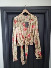 PLT Plus Satin Floral Wrap &