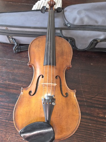 Stunning antique violin - stunning,