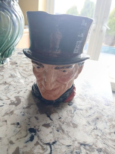 Large royal doulton - royal,