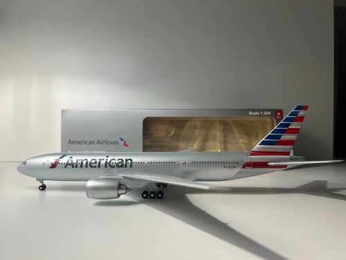 American airlines b777 200 - american,