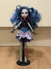 Monster High Ghoulia Yelps