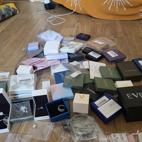 Large bundle brand - bundle, of