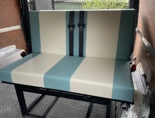 Simple 2-seater Rock & Roll