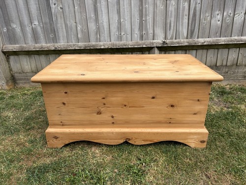 Vintage solid pine trunk - vintage,