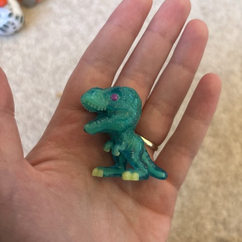 Rare glow the dark - ,