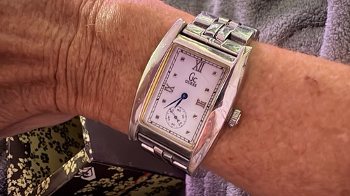 Guess rectangular quartz - gc,