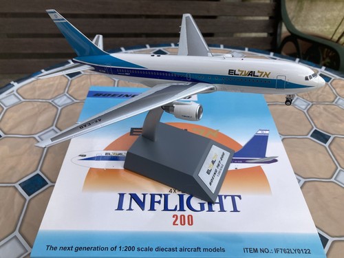 Inflight 200 boeing - el,