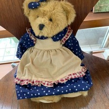 Vintage RUSS Teddy Bear “Amelia” – Adorable Collectible Plush with Classic Charm