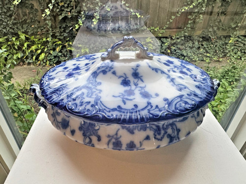 Antique flow blue - wh, grindley