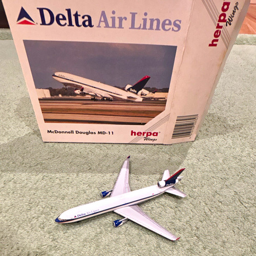 Herpa wings delta air lines - wings,