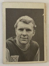Bobby Moore A&BC Football Card