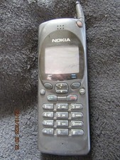 NOKIA 2110 OLD MOBILE PHONE NOT WORKING FOR SPARES OR REPAIR ONLY WITH MANUAL