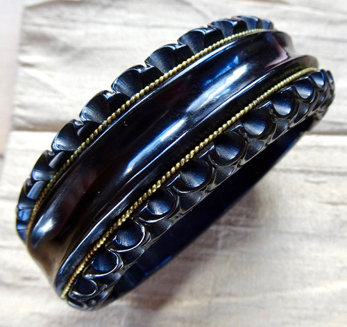 Antique art deco jet black - antique,