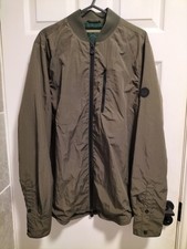 Nicholas Deakins Lightweight