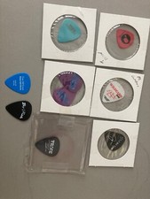 9 COUNTRY GUITAR PICKS READ