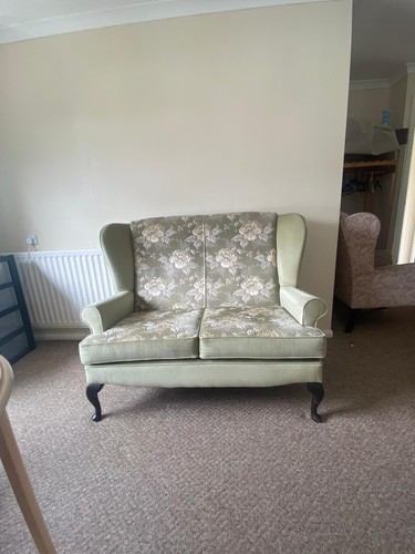 Petite vintage 2seater winged