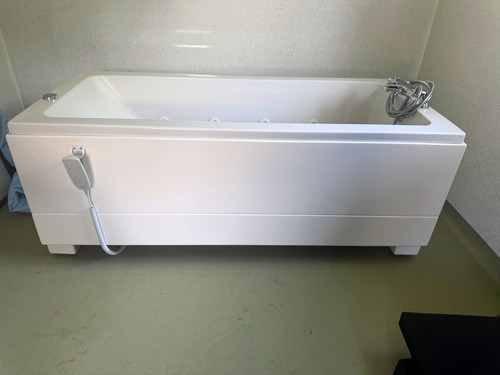 Disabled low bath - bath,, with