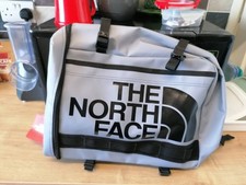 NWT The North Face Unisex