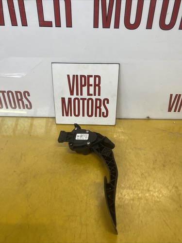 Vauxhall astra accelerator - j,