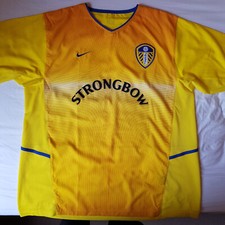 Leeds 2002 Away Football shirt