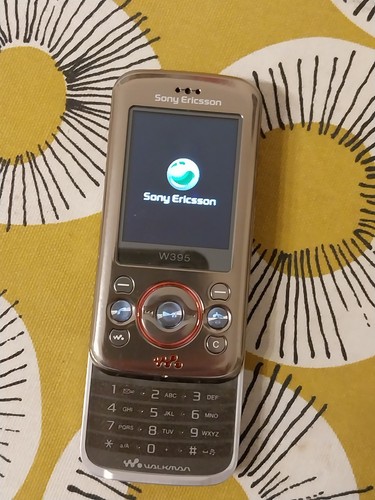 Sony ericsson w395 - sony,