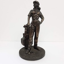 Veronese Lady Woman Golfer Golf Player Resin Bronze Figurine Statue - 22cm Tall