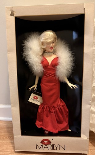 1983 world doll marilyn monroe - world,