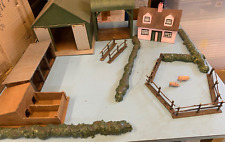 BRITAINS.Ect.1:32.FARM YARD.BARN.TRACTOR SHED.FARM HOUSE.POTATO STORE.PIGS & STY