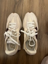 Brand New New Balance 327
