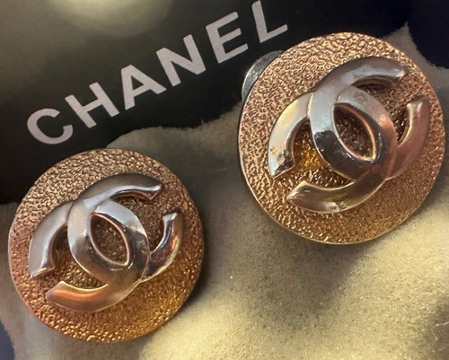 Chanel large vintage gold cc - chanel, x-large