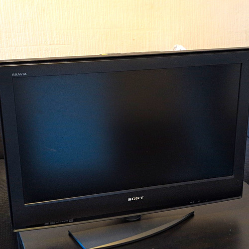Sony bravia 32in - sony, lcd