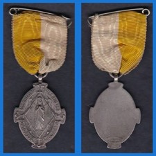 1920 - 1930 CATHOLIC.  PILGRIMAGE TO LOURDES St. Bernadette.  By Fattorini.  NEF