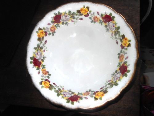 Large fruit bowl - 9", roses
