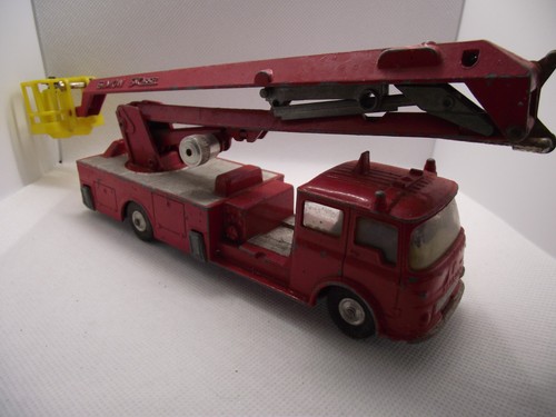 Diecast corgi major simon - major,