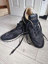 Mens Valentino Garavani LSP952Y2 Low Black Studded Trainers Size 10, 44,