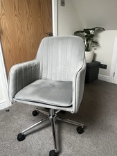 Grey Comfy Desk Chair with