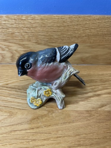 Beswick bullfinch bird - beswick,
