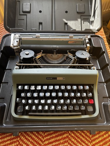 Olivetti lettera vintage - lettera, 32
