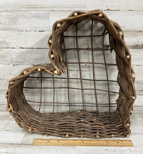 Twig heart large primitive - heart,