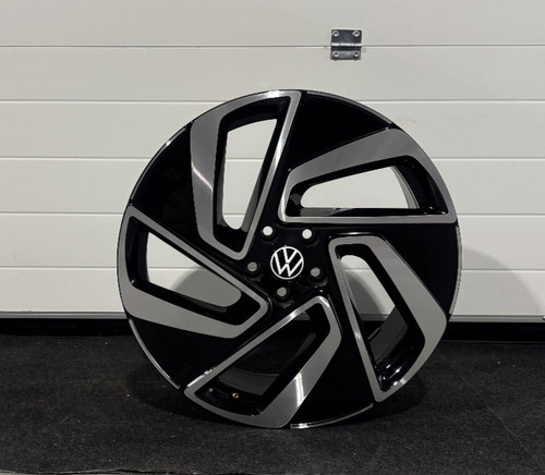 Montreal 20 inch front - vw,